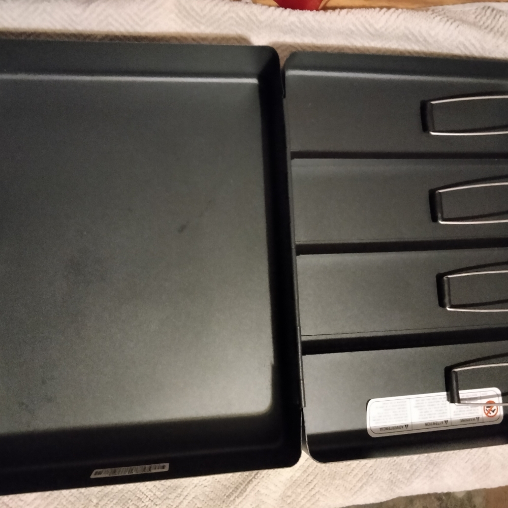 SentrySafe lockable - Picture 3 of 9